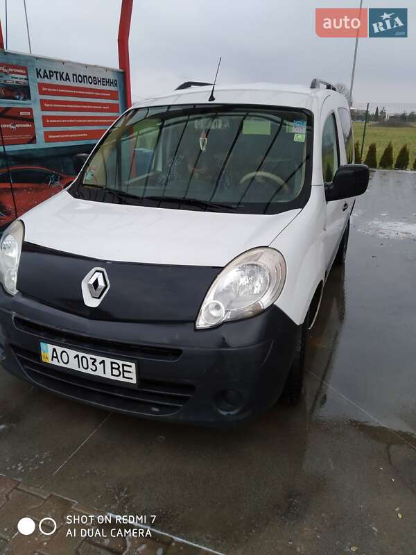 Минивэн Renault Kangoo 2010 в 