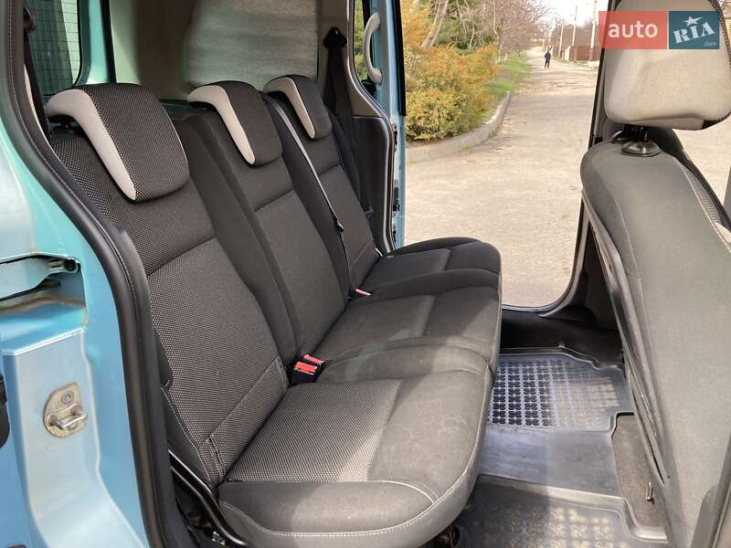 Минивэн Renault Kangoo 2012 в Харькове