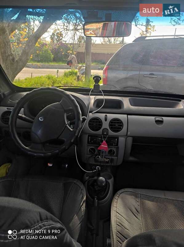 Минивэн Renault Kangoo 2004 в Запорожье