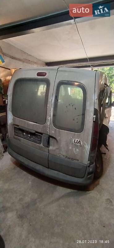 Мінівен Renault Kangoo 2001 в Кривому Розі фото 12 Мінівен Renault Kangoo 2001 в Кривому Розі