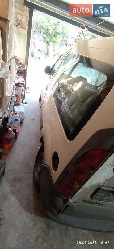 Мінівен Renault Kangoo 2001 в Кривому Розі фото 15 Мінівен Renault Kangoo 2001 в Кривому Розі