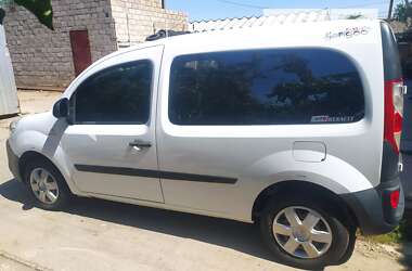 Вантажопасажирський фургон Renault Kangoo 2015 в 