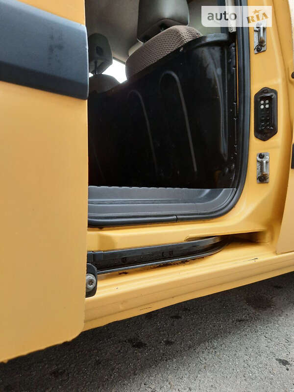 Грузовой фургон Renault Kangoo 2013 в Ходорове