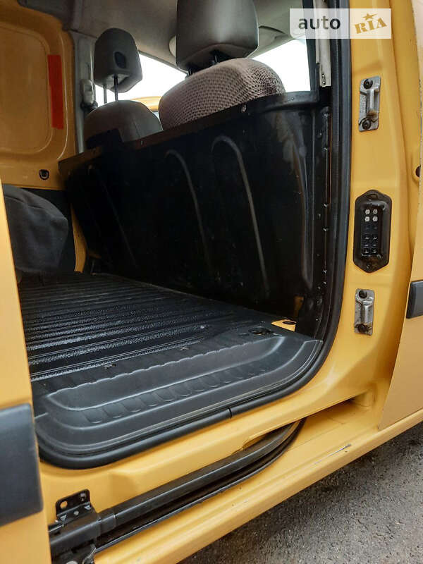 Грузовой фургон Renault Kangoo 2013 в Ходорове