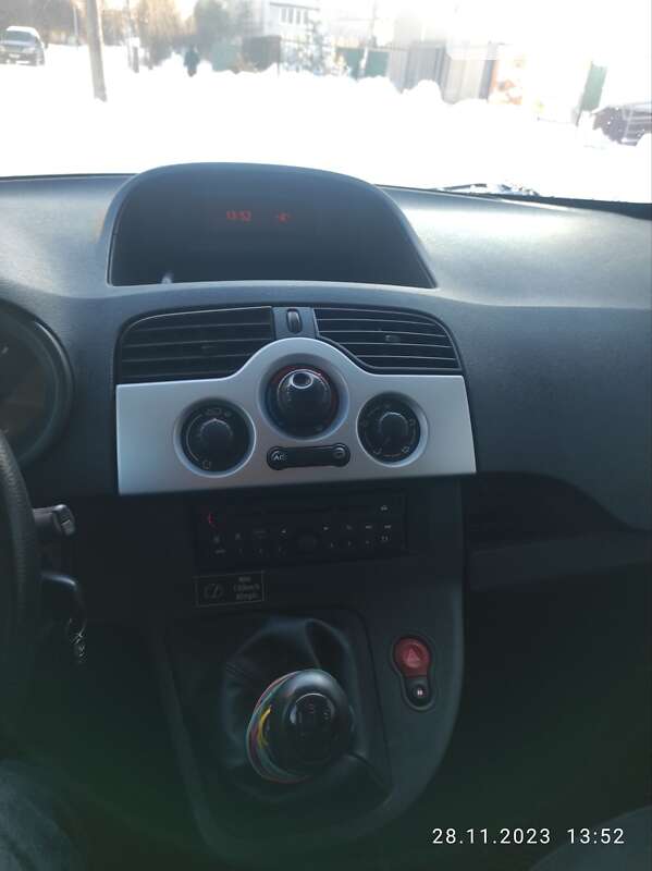 Грузовой фургон Renault Kangoo 2013 в Глухове