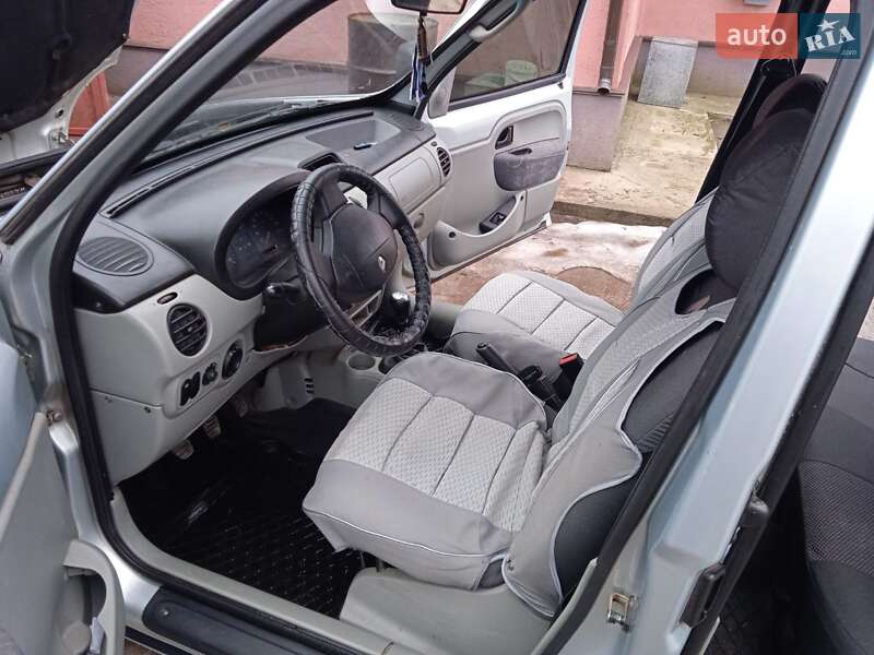 Минивэн Renault Kangoo 2003 в Сребном