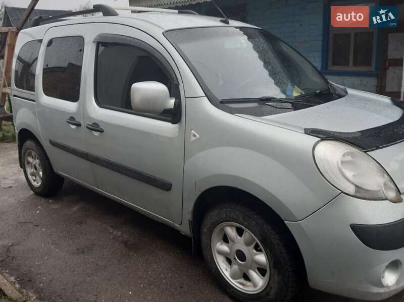 Минивэн Renault Kangoo 2011 в Александрие