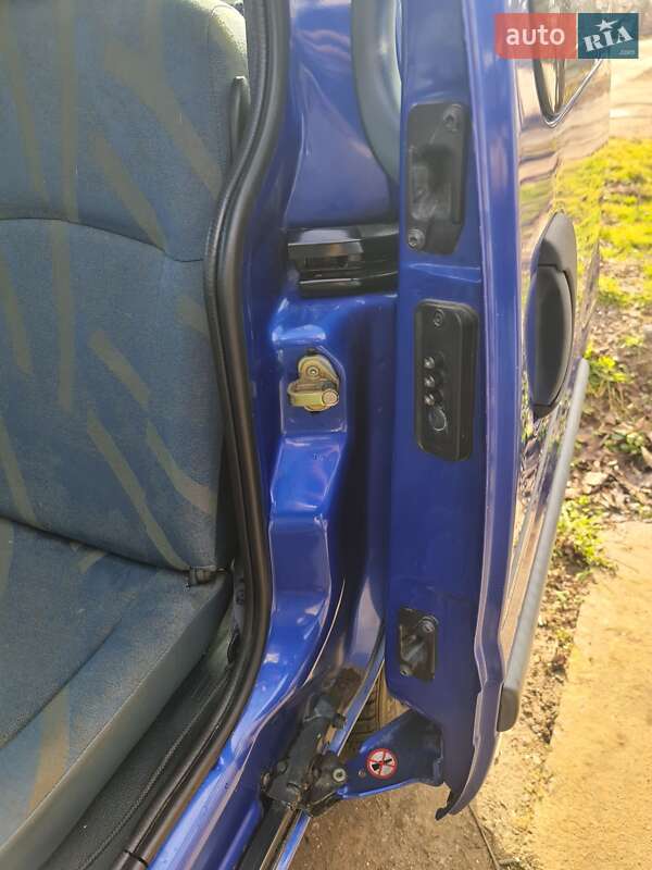 Минивэн Renault Kangoo 2001 в Одессе