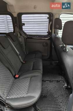 Минивэн Renault Kangoo 2012 в 