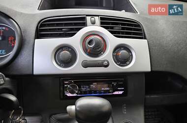 Минивэн Renault Kangoo 2012 в 