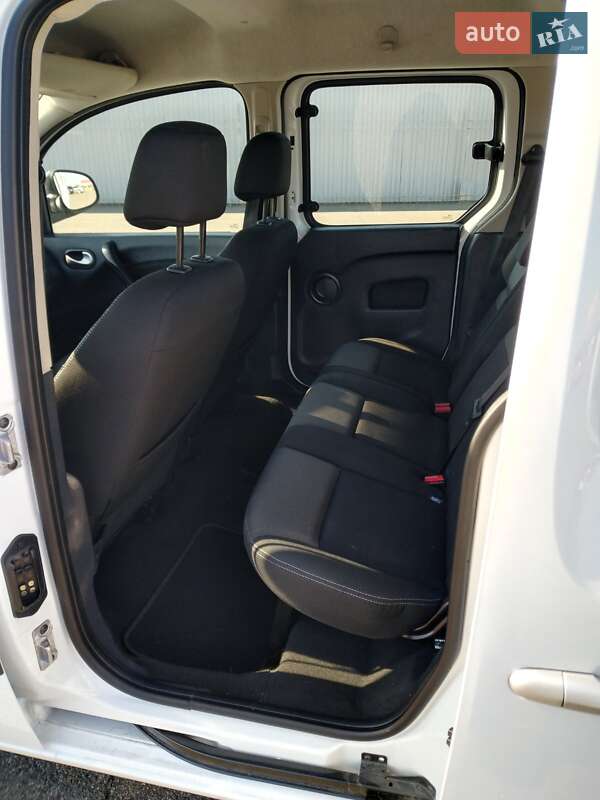 Минивэн Renault Kangoo 2017 в Киеве