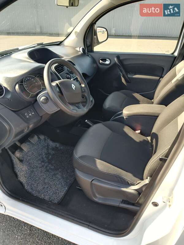 Минивэн Renault Kangoo 2017 в Киеве