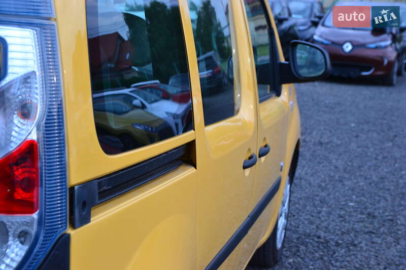 Минивэн Renault Kangoo 2013 в Луцке