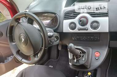 Минивэн Renault Kangoo 2012 в 
