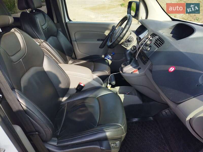 Минивэн Renault Kangoo 2010 в Харькове