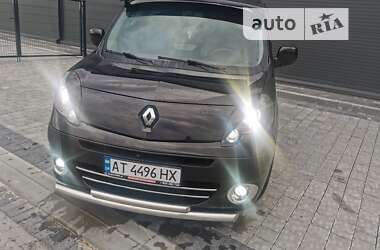 Минивэн Renault Kangoo 2011 в 