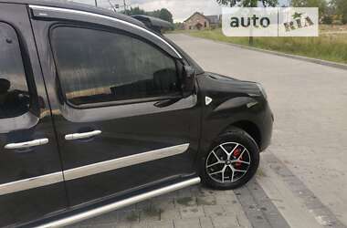 Минивэн Renault Kangoo 2011 в 