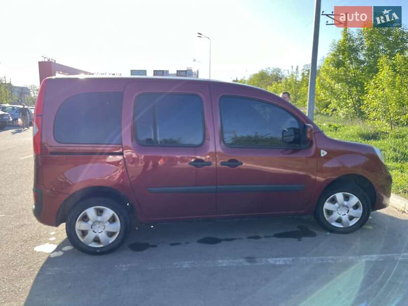 Минивэн Renault Kangoo 2009 в Чугуеве