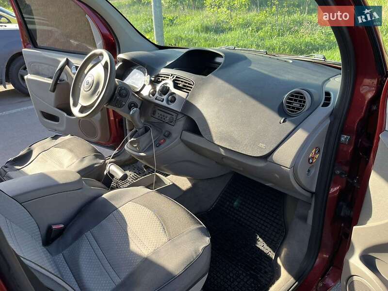 Минивэн Renault Kangoo 2009 в Чугуеве