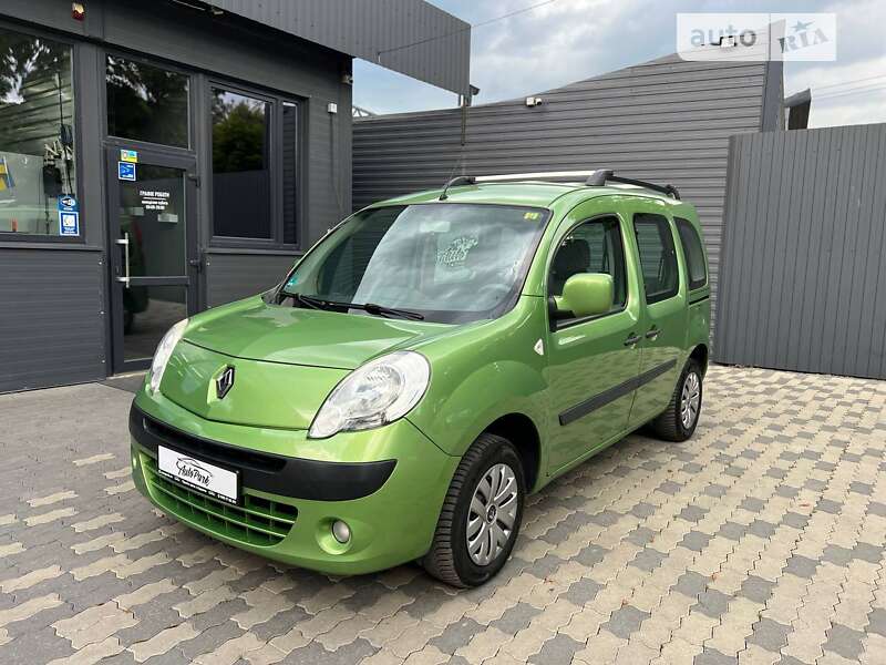 Мінівен Renault Kangoo 2010 в Чернівцях