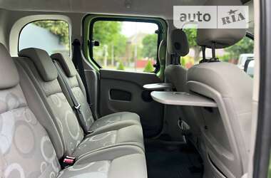 Мінівен Renault Kangoo 2010 в Чернівцях