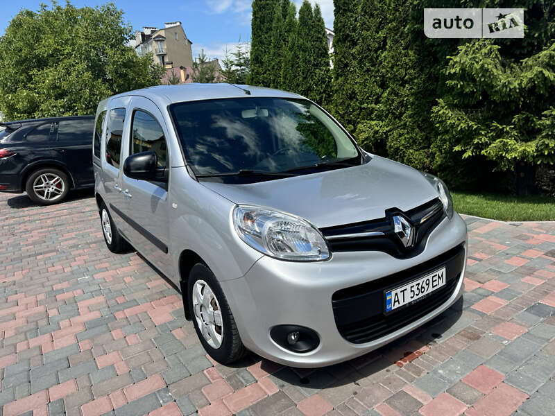 Минивэн Renault Kangoo 2016 в Ивано-Франковске