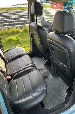 Минивэн Renault Kangoo 2013 в 