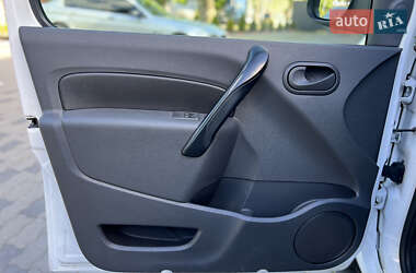 Вантажний фургон Renault Kangoo 2019 в Чернівцях