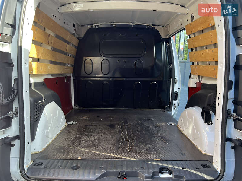 Вантажний фургон Renault Kangoo 2019 в Чернівцях