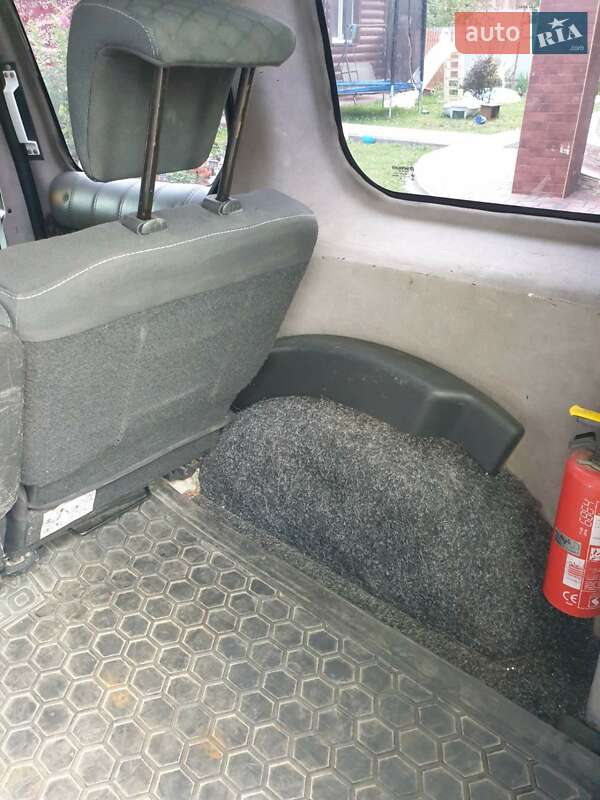 Мінівен Renault Kangoo 2012 в Івано-Франківську