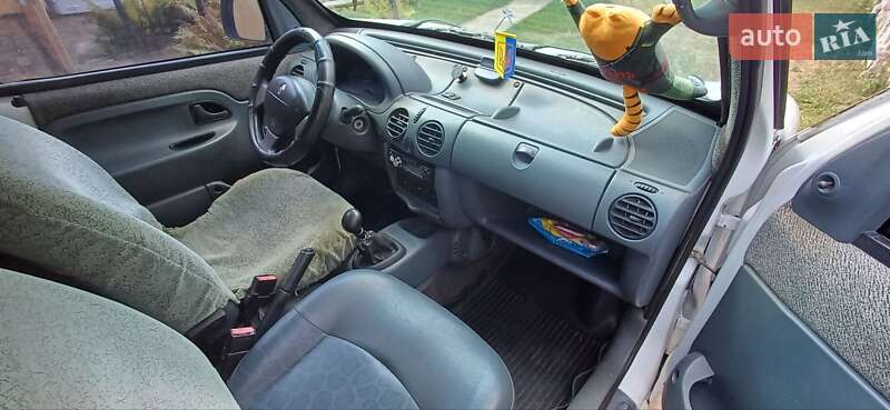 Минивэн Renault Kangoo 2000 в Великих Мостах