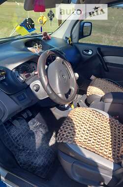Минивэн Renault Kangoo 2011 в 
