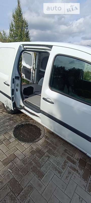 Вантажний фургон Renault Kangoo 2017 в Києві фото 12 Вантажний фургон Renault Kangoo 2017 в Києві