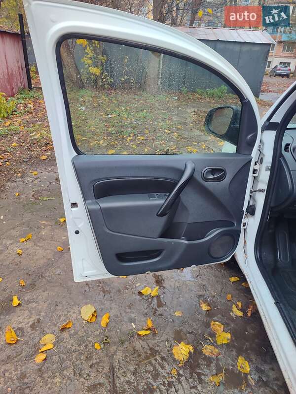 Минивэн Renault Kangoo 2015 в Днепре