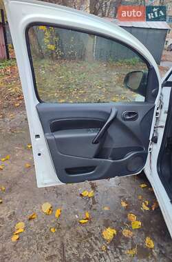 Минивэн Renault Kangoo 2015 в 