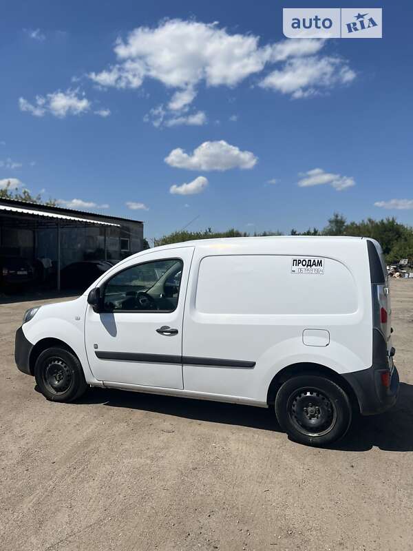 Грузовой фургон Renault Kangoo 2014 в 