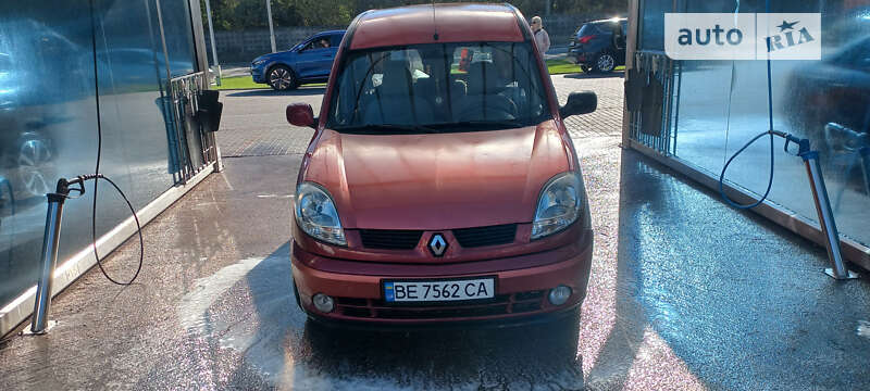 Минивэн Renault Kangoo 2005 в Киеве
