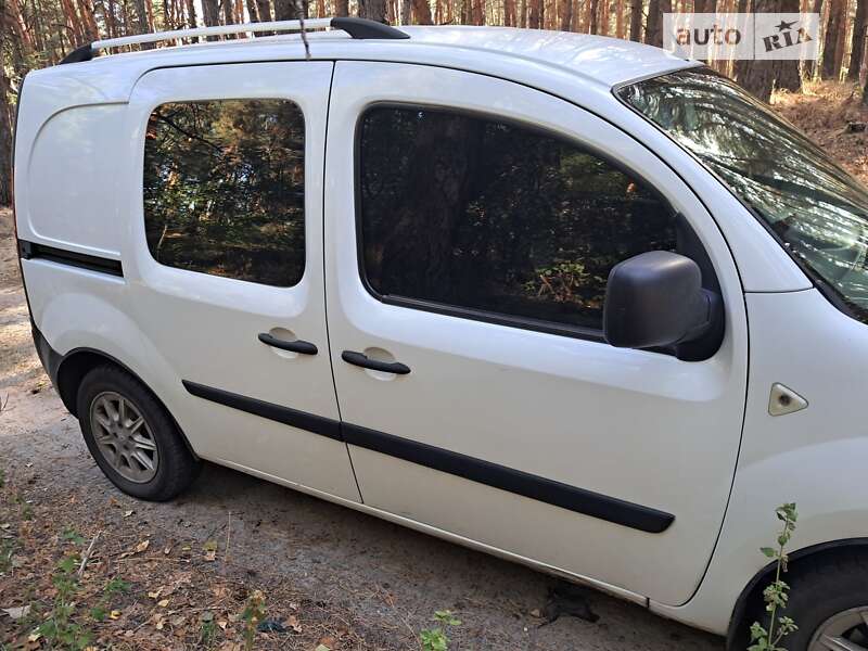Мінівен Renault Kangoo 2010 в Дніпрі