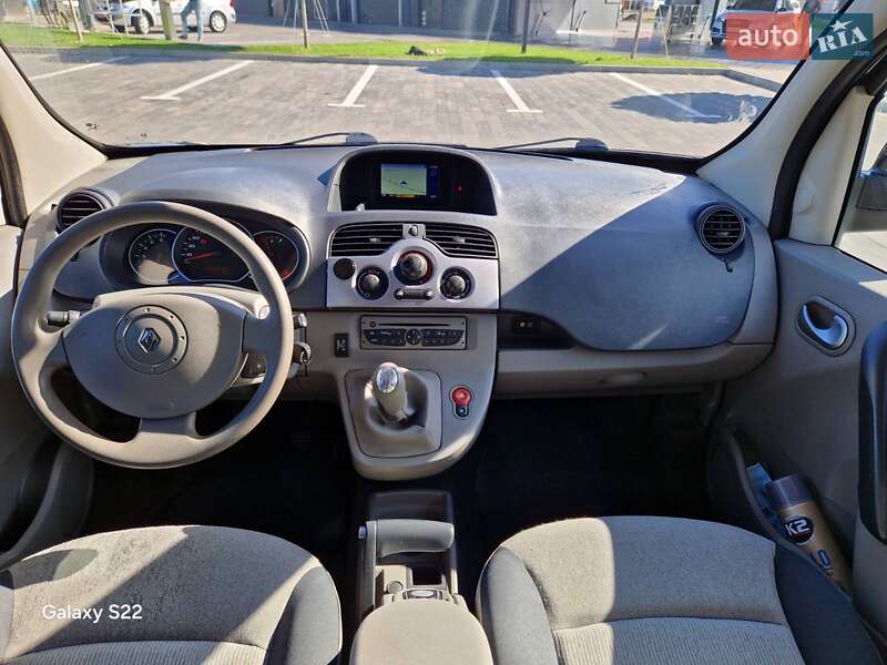Минивэн Renault Kangoo 2010 в Черновцах