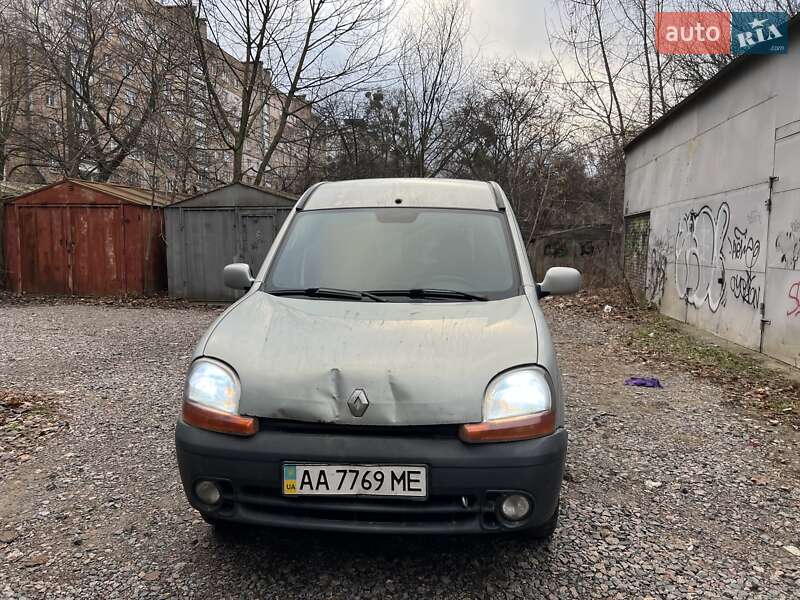 Минивэн Renault Kangoo 2003 в 
