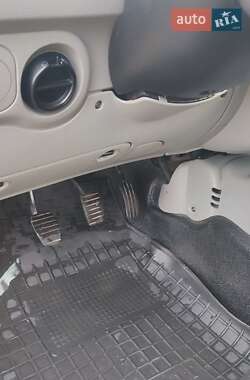 Минивэн Renault Kangoo 2006 в 