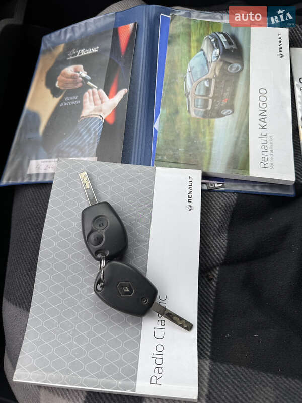 Грузовой фургон Renault Kangoo 2016 в Львове