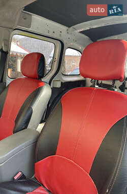 Минивэн Renault Kangoo 2009 в 
