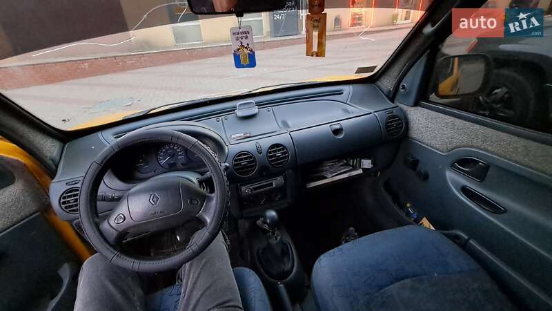 Минивэн Renault Kangoo 1999 в Верхней Сыроватке
