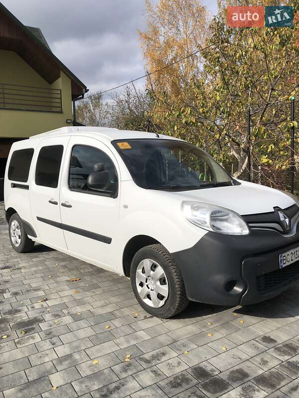 Минивэн Renault Kangoo 2015 в 