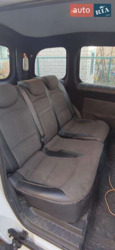 Минивэн Renault Kangoo 2011 в Запорожье