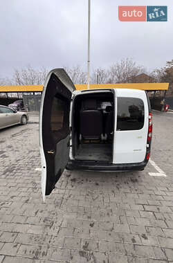 Минивэн Renault Kangoo 2011 в 