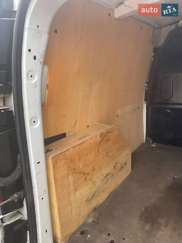 Грузовой фургон Renault Kangoo 2012 в Киеве
