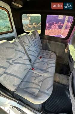 Минивэн Renault Kangoo 2000 в Шумске