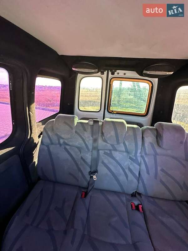 Минивэн Renault Kangoo 2000 в Шумске фото 32 Минивэн Renault Kangoo 2000 в Шумске